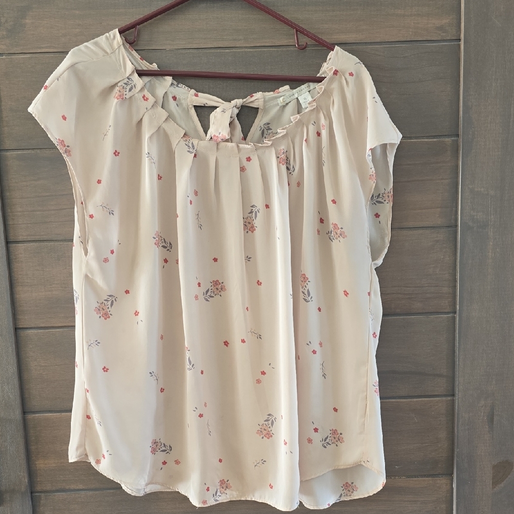 LC Lauren Conrad Cream Floral Blouse